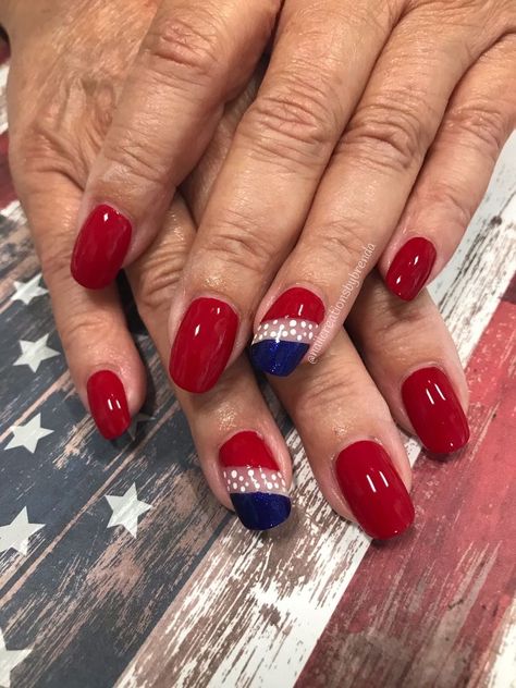 Pride Nail Designs Acrylic, Nails 4th Of July Design Simple, Memorial Nails Designs, Independence Nail Art, Red Patriotic Nails, 4yh Of July Nails, Red And Blue Nail Designs, 4th Of July Dipped Nails, Memorial Day Nails Dip