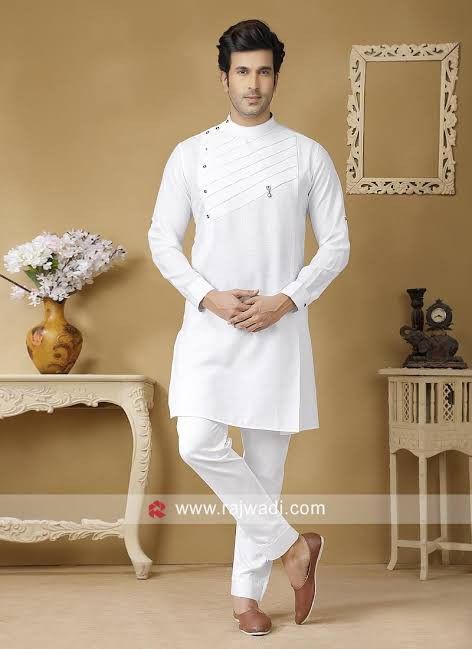 White Kurta Pajama Men, Kurta Pajama For Wedding, Kurta Outfit, Kurta Pattern, Mens Kurta Pajama, Man Dress Design, Dashiki For Men, Boys Kurta Design, Wedding Dresses Men Indian