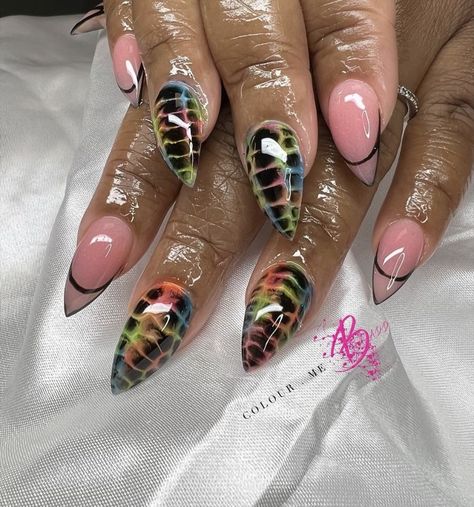 Translucent Nails, Oval Nails Designs, New Nail Colors, Neon Acrylic Nails, Cute Nail Colors, Menu Recipes, Abstract Nails, Abstract Nail, April Nails