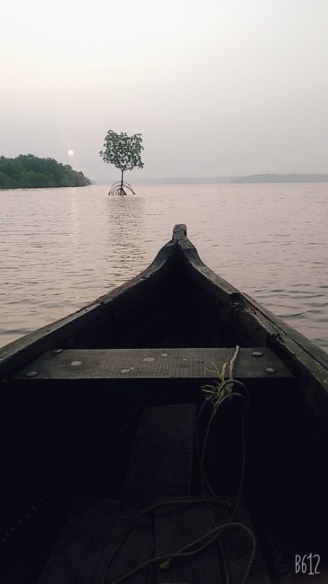 Help me to improve my idea....give me suggestions ..and pls follow my account which help me a lot ........this is a image of Monroe island...for more details send me "Hi" msg .....stay safe and health Munroe Island, A Image, Boating