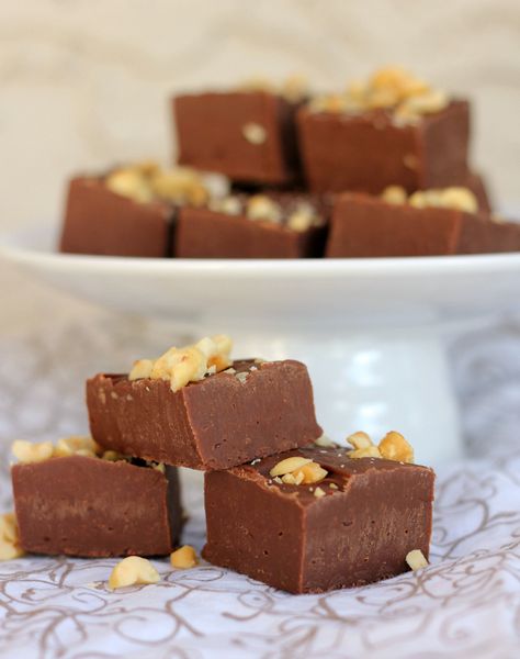 Easy Peanut Butter Chocolate Fudge No Fail Fudge, Basic Fudge Recipe, Chocolate Peanut Butter Fudge Recipe, Peanut Butter Chocolate Fudge, Classic Chocolate Fudge, Fantasy Fudge Recipe, Dairy Free Fudge, Gourmet Fudge, Best Fudge Recipe