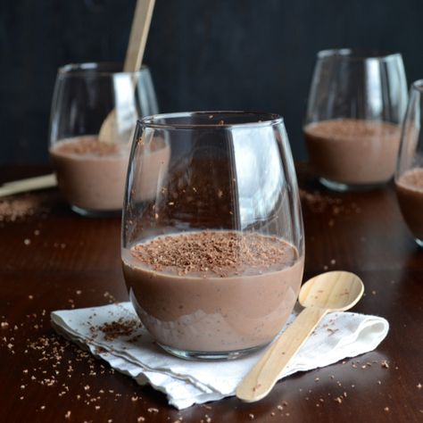 Silken Cocoa Chia Pudding Inspired by 6 foods that boost your beauty! | @tasteLUVnourish on tasteloveandnourish.com Cocoa Chia Pudding, Chia Recipe, Cream Pies, Silken Tofu, Vegan Sweets, Chia Pudding, Healthy Sweets, Free Desserts, Healthy Treats