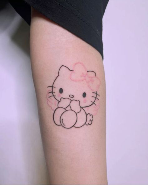 #hello kitty hand tattoo Angel Tattoo Minimal, Tatuaje Hello Kitty, Tattoo Y2k, Hello Kitty Angel, Hello Kitty Tattoo, Kawaii Products, Kitty Tattoo, Hello Kitty Imagenes, Pink Tattoo