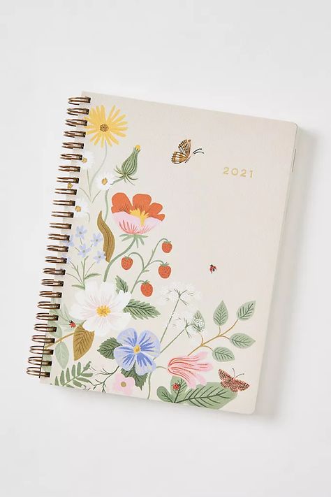 Notebook Cover Ideas, Unique Planner, To Do Planner, Spiral Planners, Notebook Cover Design, Family Monogram, Cute Journals, Cute Notebooks, Best Planners