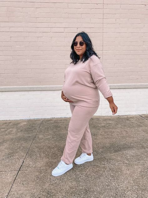 MAMA Sweatshirt curated on LTK Stylish Maternity Wear, Nursing Outfit, Sweat Suits Outfits, Pregnant Women Fashion, Casual Maternity Outfits, Maternity Street Style, Plus Size Winter Outfits, Preggo Fashion, Dresses For Pregnant Women