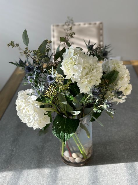 January Flowers Arrangements, Trader Joe’s Floral Arrangements, January Flower Bouquet, Trader Joe’s Flower Arrangement, Trader Joe’s Flowers, Trader Joes Flower Arrangements, Trader Joes Flowers, January Flower, Winter Flower Arrangements