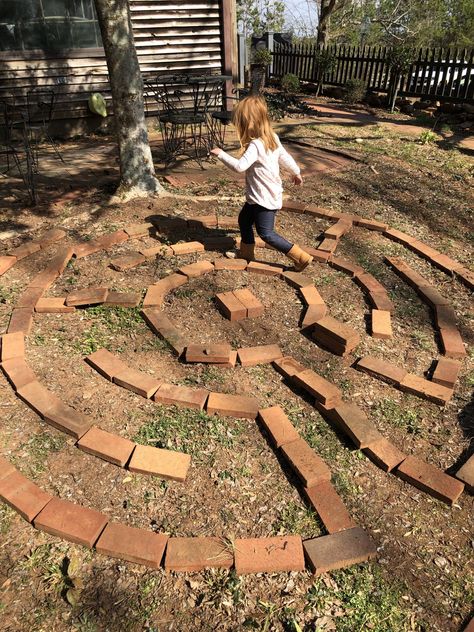 DIY Backyard Labyrinth • Southern Chick Journal Small Backyard Labyrinth, Diy Labrynth Garden Design, Backyard Labrynth Labyrinth Garden, Garden Labrynth Diy, Garden Labyrinth Design, Diy Finger Labyrinth, Outdoor Labyrinth, Diy Labyrinth, Backyard Labyrinth