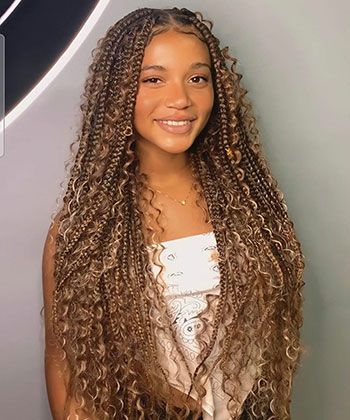 20 Stylish Ways to Style Braids with Curls Curled Hair With Braid, Curly Braids, Curly Hair Braids, Front Braids, Goddess Braids Hairstyles, Small Braids, Short Braids, Braid Out, Braids With Curls