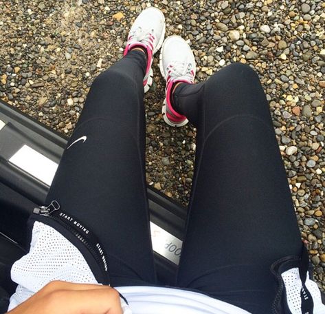 Nike Leggings #activewear, #fitness, gym, and h #GetTheLook Ivory Nails, Jogging Leggings, Nike Tights, Sports Leggings Black, Working Out Outfits, Leggings Activewear, Cute Workout Outfits, Body Outfit, Leggings Nike