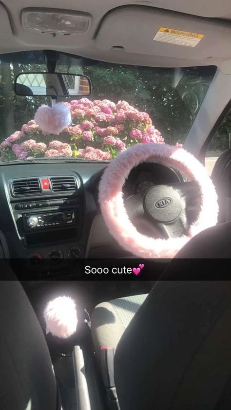 Pink Jeep Accessories, Fuzzy Steering Wheel Cover, Pink Steering Wheel Cover, Pink Car Accessories, Girly Car Accessories, Car Deco, Cool Car Accessories, Car Camper, Girly Car