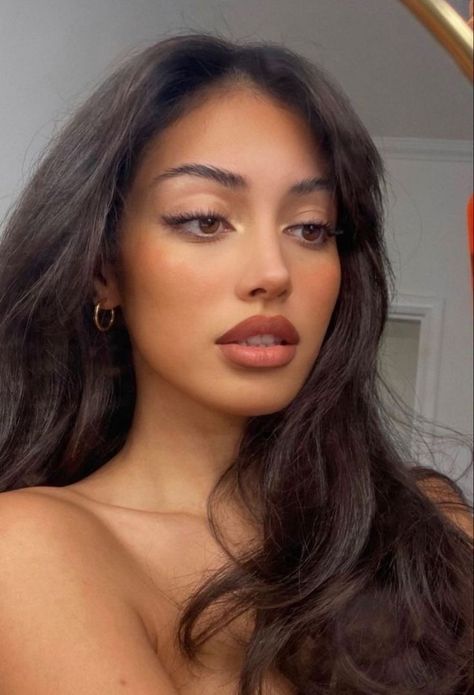 Brown Girls Makeup, Cindy Kimberly, Girls Makeup, Pretty Makeup, Cute Makeup, Beauty Inspiration, Dark Hair, Pretty Face, Skin Makeup