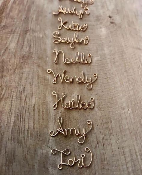 Arwen Jewelry, How To Make Wire Names, Wire Name Jewelry, Wire Name Bracelet, Wire Wrapped Alphabet Letters, Wire Lettering, Tiara Necklace, Wire Letters, Wire Jig