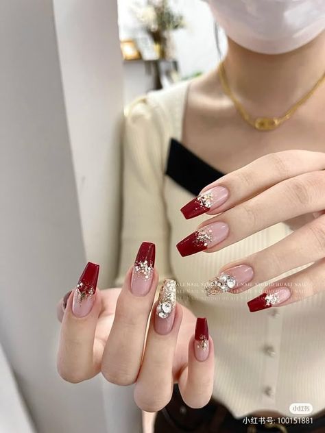 Nails Extensions Designs, Red Nail Extension Designs, Nail Art Extension Designs, Bridal Nail Art Red, Red Bridal Nails, Nail Extension Design, Red Wedding Nails, Winter Nail Art Designs, Bridal Nails Designs