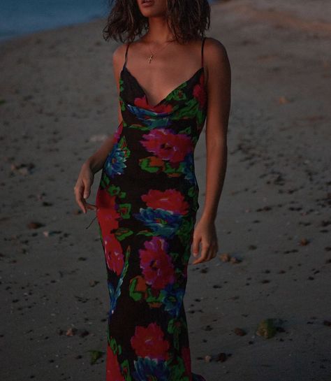 Beach Party Dresses, Casablanca Dress, Women Maxi Dresses Summer, Black Tie Dresses, Tie Dresses, Beach Party Dress, Maxi Dress Summer, Backless Maxi Dresses, Absolutely Fabulous