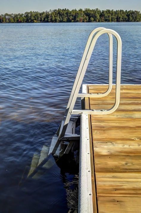 Cottage Dock, Dock Ideas, Pontoon Boat Accessories, Floating Docks, Landscape Stairs, Stair Ladder, Boat Docks, Boat Shed, Water Mat