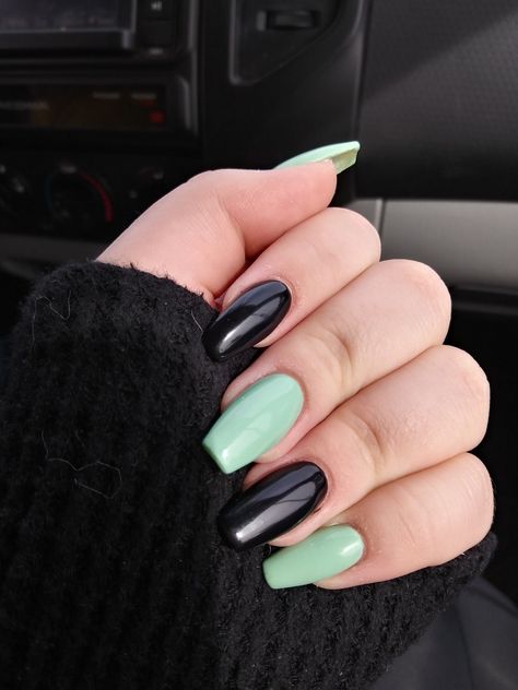 Light Green And Black Nails, Mint And Black Nails, Mint Green And Black Nails, Sage Green And Black Nails, Green And Black Nails, Mint Green Nails, 2024 Nails, Green Nail Designs, Goth Nails