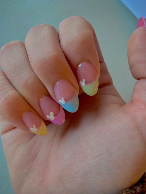 Disney Nails Acrylic Almond Simple, Disney Nail Designs Acrylic Simple, Disney Nails Rainbow, Minnie Nails Simple, Disney Nails Almond Shape Short, Disney World Nails Acrylic Almond, Girly Disney Nails, Disney Subtle Nails, Disney Nails Design Simple