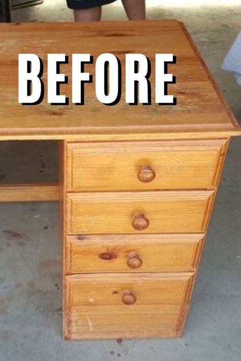 Wooden Desk Makeover, Diy Desk Makeover, Diy Wooden Desk, Lego Desk, Desk Makeover Diy, Computer Diy, Chalk Paint Makeover, Farmhouse Style Living Room, Desk Makeover