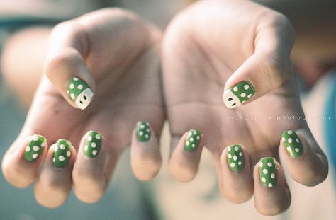 mushroom nails Green And White Nail Art, Green And White Nails, Mario Nails, Mushroom Nail Art, Little Mushroom, White Nail Art, Super Mario Brothers, Mario Brothers, Unique Nails