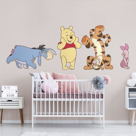 Disney Baby Rooms, Pooh Bebe, Winnie The Pooh Decor, Disney Wall Decals, House At Pooh Corner, Winnie The Pooh Nursery, Pooh And Friends, Baby Room Themes, Disney Nursery