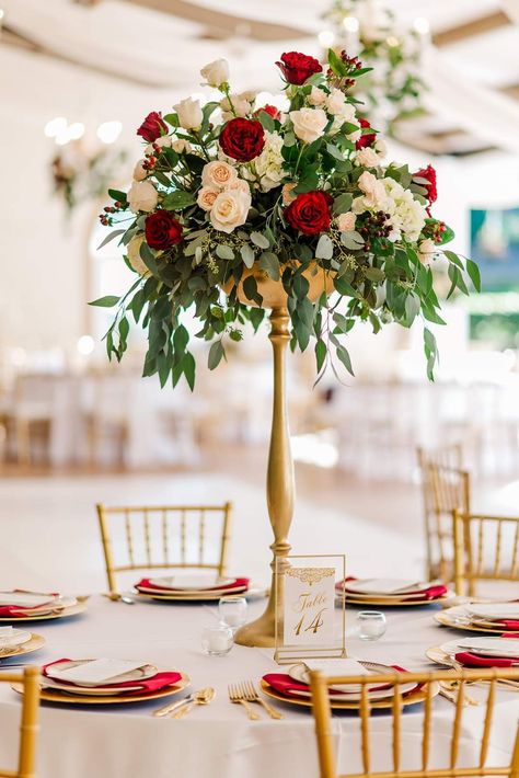 Wedding Decor With Red Roses, Red Floral Centerpieces Wedding, Red Rose Wedding Centerpieces, Red And Gold Wedding Reception, Red And White Centerpieces, Red Roses Wedding Decor, Red Wedding Theme Romantic, Red Flower Centerpieces, Round Table Centerpieces Wedding Simple