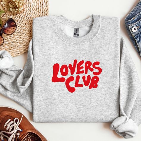 Becksthreadss - Etsy Lovers Club Niall Horan, Niall Horan The Show, Colorful Sweatshirt, Club Logo, The Concert, Embroidered Sweatshirt, Ash Color, Embroidered Sweatshirts, Niall Horan