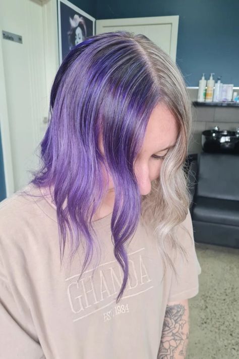 HALF PURPLE HAIR AND BLONDE HAIR WITH SOFT CURLS USING DE LORENZO HAIRCARE AUSTRALIA COLOUR

Credit Instagram @hairbyelvera Half Blonde Half Purple Hair, Half Purple Hair, Half Blonde Hair, Two Color Hair, Types Of Hair Color, Colourful Hair, Types Of Hair, Soft Curls, Color Hair