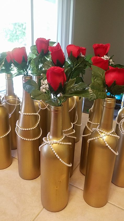 Great Gatsby themed 50th birthday centerpieces, gold with pearls and red roses 50th Birthday Centerpieces, Belle Birthday Party, Beauty And Beast Birthday, Quinceanera Centerpieces, Beauty And Beast Wedding, Red Centerpieces, Birthday Present For Boyfriend, Beauty And The Beast Theme, Belle Birthday