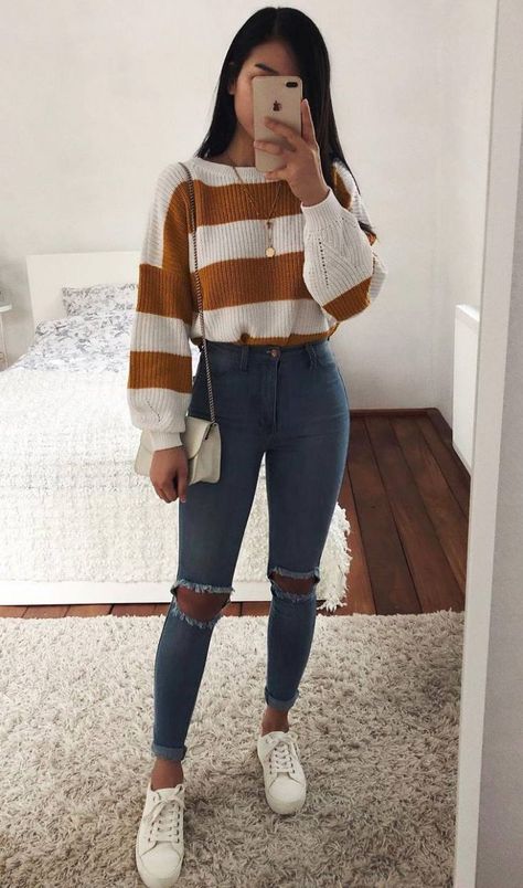 Jeans And Sneakers Outfit, Outfit Chic, Pullover Outfit, Outfit Jeans, Teenager Outfits, Cute Fall Outfits, Sneakers Outfit, 가을 패션, Outfits Casual