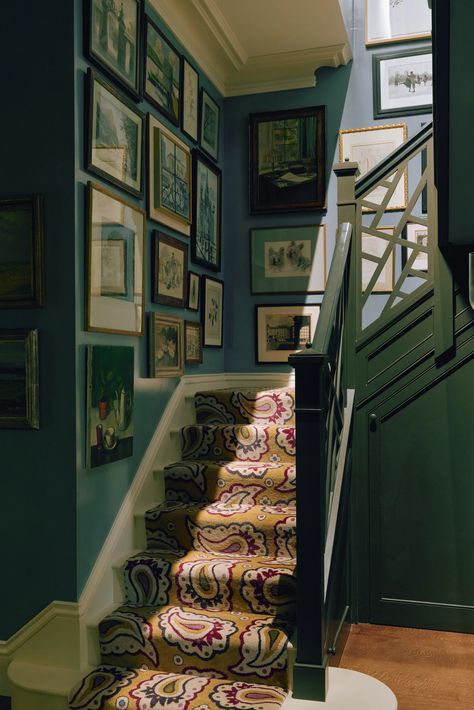 Inside Rita Konig's smart London house, created by combining two flats into one | House & Garden Tartan Stair Carpet, Plain English Kitchen, How To Start Painting, Rita Konig, Gallery Wall Staircase, Painted Staircases, Ceramic Stool, Painting Walls, Start Painting