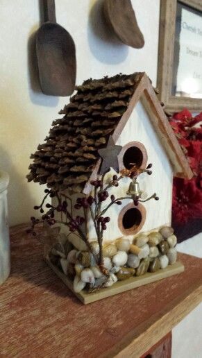 Hand Painted Birdhouses, Homemade Bird Houses, Birdhouse Craft, Bird Houses Ideas Diy, Beautiful Birdhouses, Birdhouses Rustic, Bird House Feeder, Bird House Plans, Unique Bird Houses