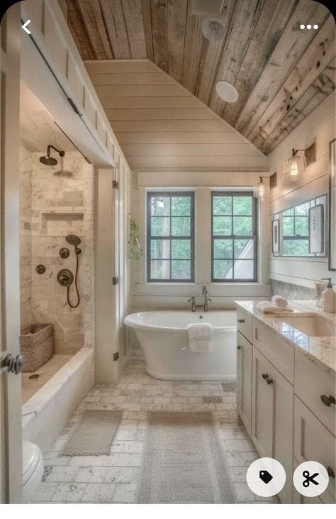 Dream Life House, Bathroom Farmhouse Style, Cottage Bathroom, Modern Farmhouse Bathroom, Rustic Bathrooms, Bathroom Trends, Dream Bathrooms, Dream House Interior, Farmhouse Style House