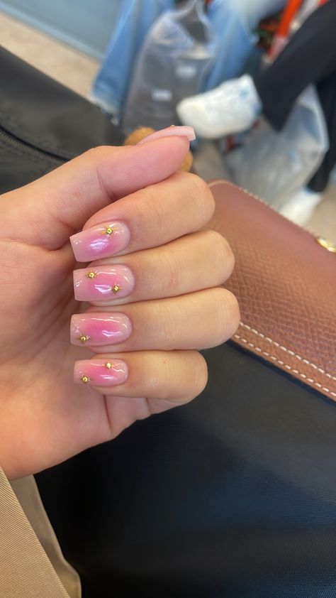 Pink ombre biab short square nails Square Aura Nails Short, Pink Aura Nails Square, Short Square Biab Nails, Short Nails Ideas Square, Square Biab Nails, Pink Square Nails Design, Square Aura Nails, Nail Design Short Square, Short Nail Designs Square