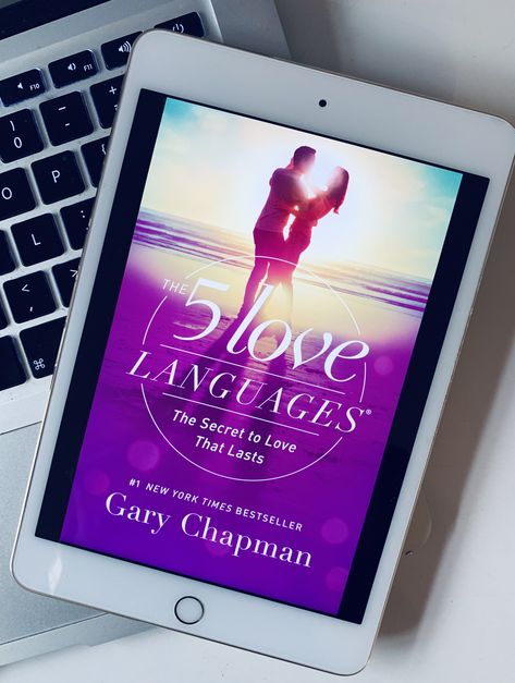 The 5 Love Languages. Gary Chapman. Book Summary Five Love Languages Book, How To Feel Loved, Love Languages Book, Best Relationship Books, Books On Relationships, 5 Love Languages Book, Love Language Test, Relationship Advice Marriage, The 5 Love Languages