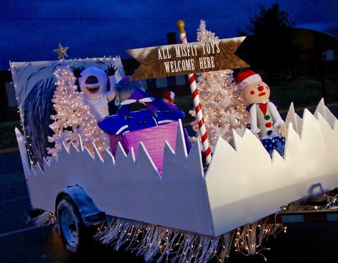 Rudolph and the Island of Misfit Toys Parade float by United Way of the Greater Clarksville Region North Pole Float Ideas, Snowman Float Ideas, Winter Parade Float Ideas, Frosty The Snowman Float Ideas, Rudolph Parade Float Ideas, Christmas Movie Float Ideas, Dental Parade Float Ideas, Island Of Misfit Toys Decorations Diy, Misfit Toys Decorations