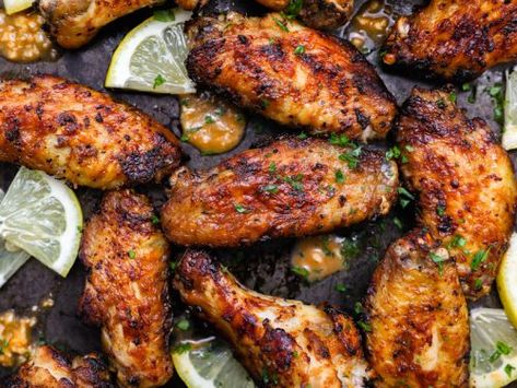 Lemon Garlic Chicken Wings, Easy Lemon Garlic Chicken, Baked Wings Oven, Garlic Chicken Wings, Baked Wings, Lemon Garlic Chicken, Game Day Appetizers, Lemon Flavor, Chicken Wing Recipes