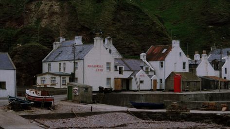 Hero Aesthetic, Jennifer Black, Aberdeenshire Scotland, Movie Subtitles, Movies To Watch Online, Small Town Life, Movie Moments, Seaside Village, Local Hero