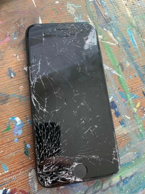 Iphone 7 Aesthetic, Broken Mobile, Broken Iphone Screen, Army Retirement, Cracked Iphone, Liveaboard Boats, Iphone Screen Repair, Broken Phone, Army Pics