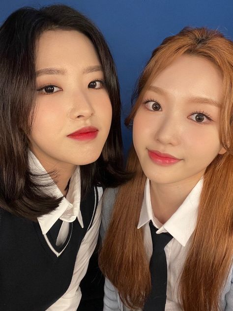 loona olivia hye son hyejoo fab update with gowon park chaewon #loona #oliviahye #hyejoo #gowon #hyewon Heejin Jinsoul, Jinsoul Gowon, Gowon Loona, Odd Eyes, Best Kpop, Olivia Hye, Perfect Love, 1 Girl, Kpop Girl Groups