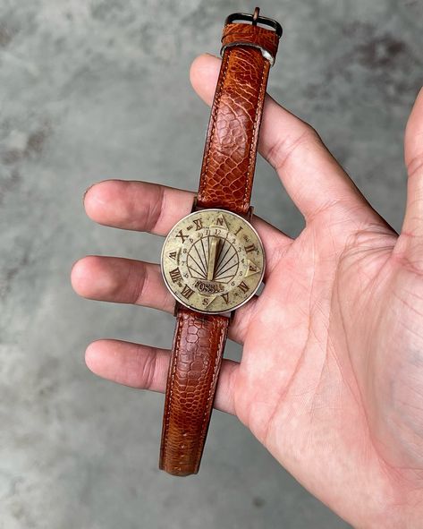 ☀️ FOSSIL SUNDIAL STONE WATCH / SD - 7520 / MADE IN HONGKONG • SIZE : 36mm • COND : 95% / CAME WITH BOX • Pr : $240 included DHL shipping fee ( 1800 cá 🎣 ) • Buy more than 2 products, message me to get a good price ✨ • The products will be shipped using DHL’s fastest delivery service. • For quartz watches, we do not include batteries as they can pose a fire hazard. • Your order will be shipped one day after your purchase. • All items I sell are checked and function perfectly. • All t... Crazy Watches For Men, Unusual Watches 1stdibs, Dr Strange Watch, Steampunk Leather Strap Watch, Unusual Watches, Fire Hazard, Delivery Service, A Fire, Quartz Watch