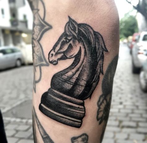 Traditional Horse Tattoo, Nomad Tattoo, Job Tattoo, Tattoo Chess, Small Traditional Tattoo, Chess Tattoo, Knight Horse, Chess Knight, Cage Tattoos