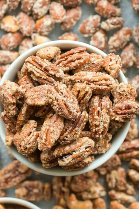 Healthy Christmas Dessert Recipes, Healthy Christmas Desserts, Candied Pecans Recipe, Salad With Chicken, Keto Candy, Vegan Candies, Pecan Recipes, Candied Nuts, Candied Pecans