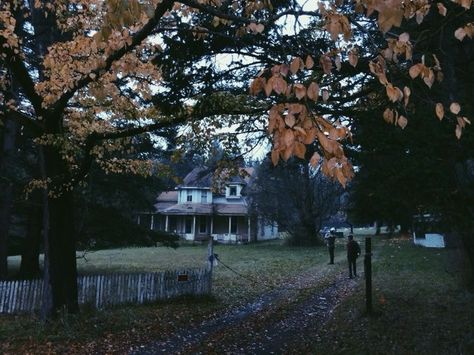 Secluded House, Orcas Island Washington, Midwest Emo, Emo Aesthetic, Orcas Island, Southern Gothic, Season Of The Witch, Autumn Aesthetic, Small Town