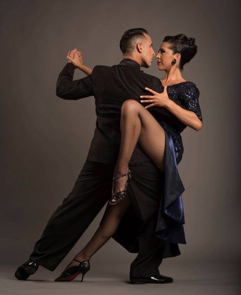 Tango Aesthetic, Tango Dance Photography, Latin Dance Photography, Tango Photography, Couple Dancing Aesthetic, Tango Art, Dancer Photography, Tango Dancers, Couple Poses Reference