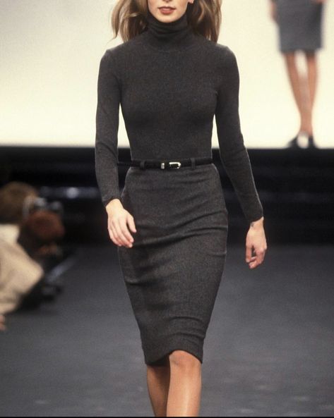 Siren Look, Corporate Baddie Outfits, 90s Office, Corporate Baddie, Lawyer Outfit, Corporate Chic, Corporate Fashion, Corporate Outfits, Looks Style