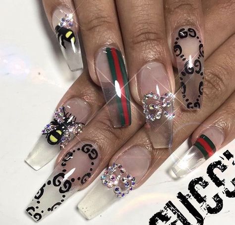 French Nails Glitter, Gucci Nails, Diamond Nails, Hot Nails, Coffin Nails Designs, Bling Nails, Dope Nails, Creative Nails, Gorgeous Nails