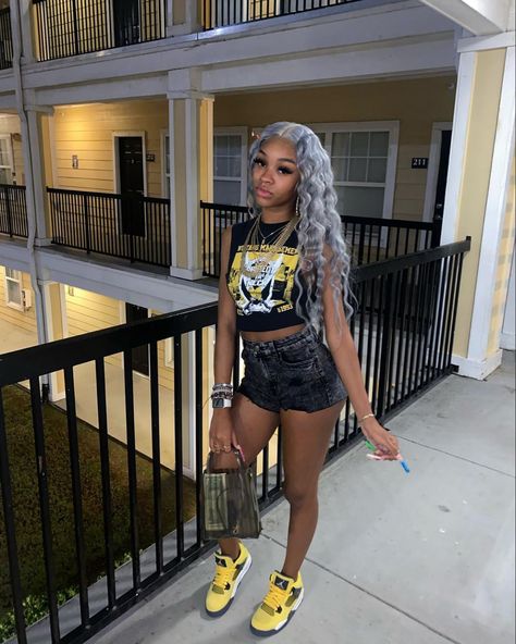 Cute Fair Outfits Summer, Summer Birthday Outfit Black Woman, Birthday Outfit Ideas For Black Women, Jean Shorts Outfit Black Women, Summer Outfit Black Women, Fair Outfit Ideas, Yellow Outfit Ideas, 16th Birthday Outfit, Fair Outfits