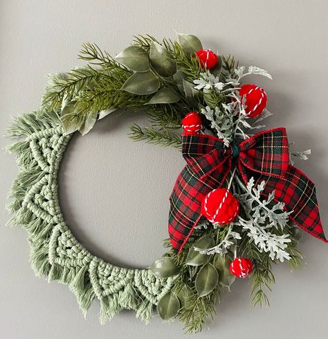 Macrame christmas decorations