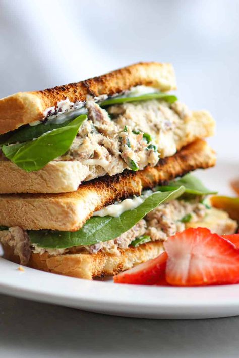 Can Sardine Recipes Ideas, Sardine Sandwich, Sardines Recipes, Sardine Recipes Canned, Beach Cooking, Canned Fish Recipes, Can Of Sardines, Sardine Salad, Canned Sardines