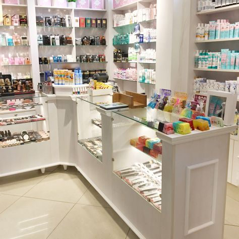 Makeup Store Interior Small Spaces, Small Cosmetic Shop Design Ideas, Cosmetic Interior Design, Cosmetic Shop Interior Design Shelves, Cosmetic Shop Design Ideas, Cosmetics Shop Interior Design, Cosmetics Shop Design Store Interiors, Small Cosmetic Shop Interior Design, Cosmetic Display Design